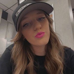 Meet your Posher, Gwendalynn